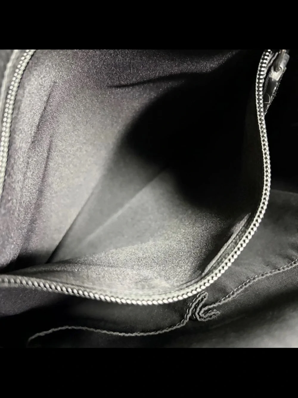Gucci classic messenger
